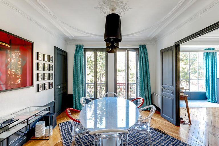 Decoration of a 5-room Haussmann apartment in Paris