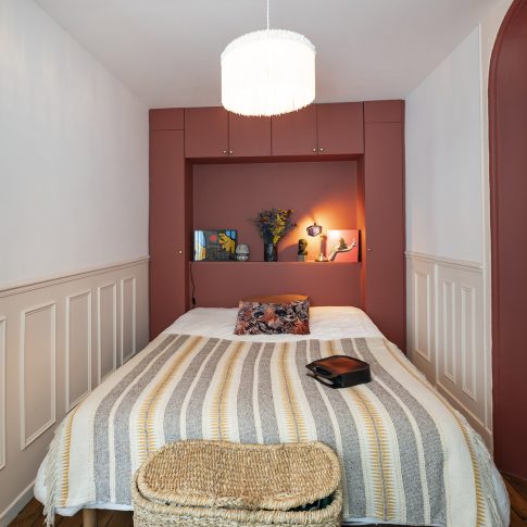 optimisation d'espace d'un petit appartement à Paris - vue intérieure de la chambre