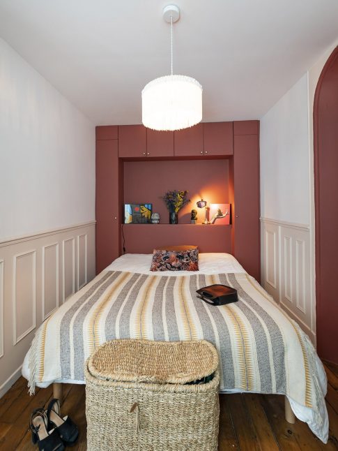 optimisation d'espace d'un petit appartement à Paris - vue intérieure de la chambre