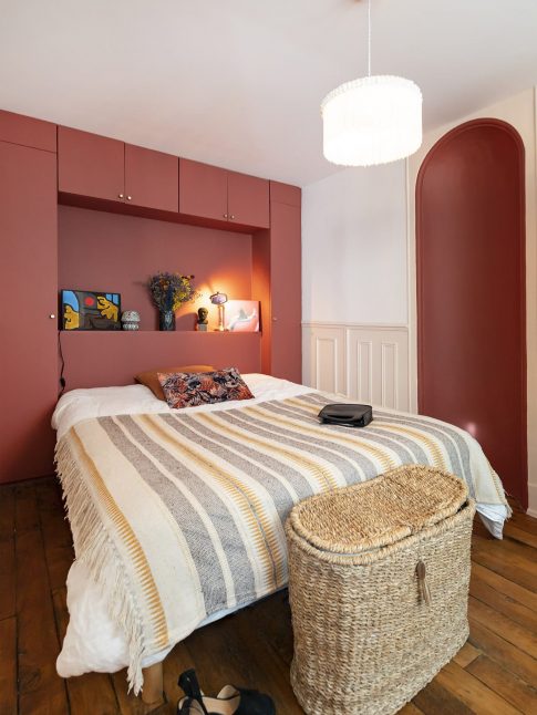 optimisation d'espace d'un petit appartement à Paris - chambre principale