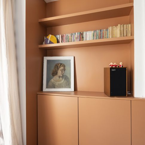 optimisation d'espace d'un petit appartement à Paris - détail de rangement