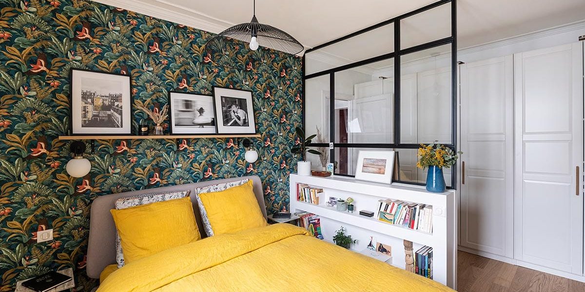 Relooking d’un appartement à Paris avec une décoration cocooning et une optimisation d'Espace