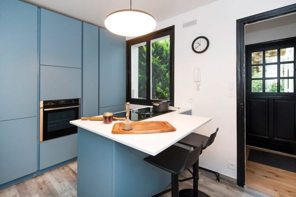 azulejos-style kitchen 8