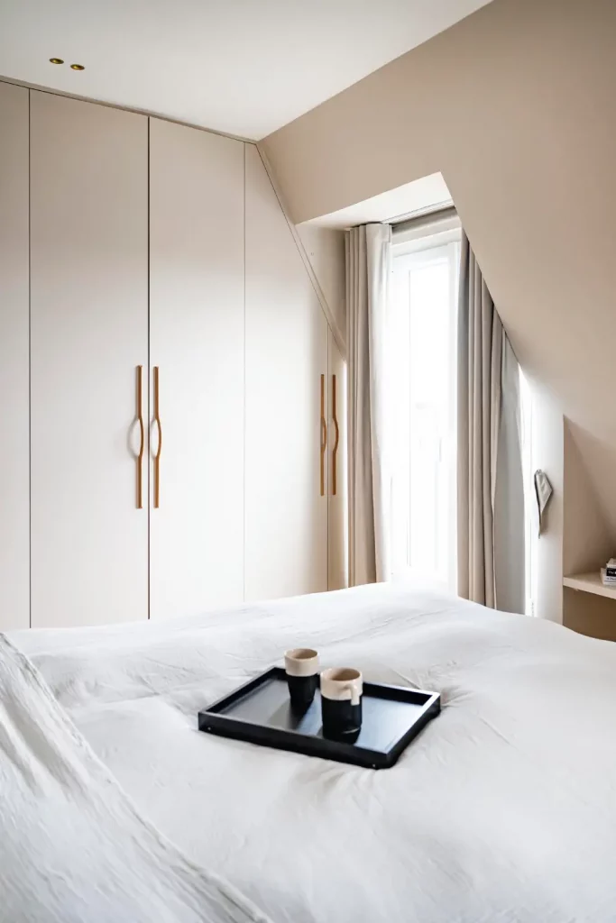 suite parentale vue placard sous pente