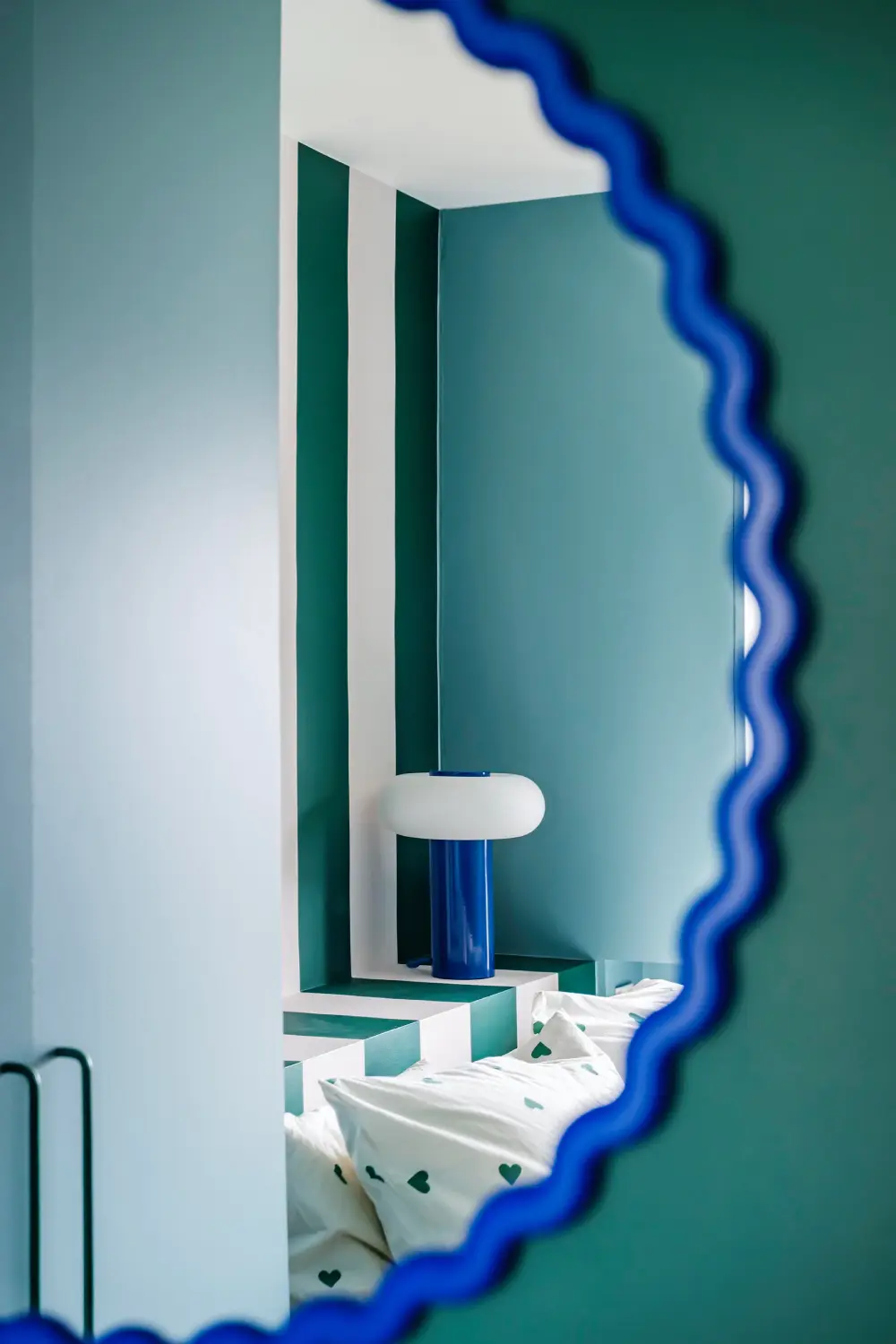 zoom miroir color block à montmartre