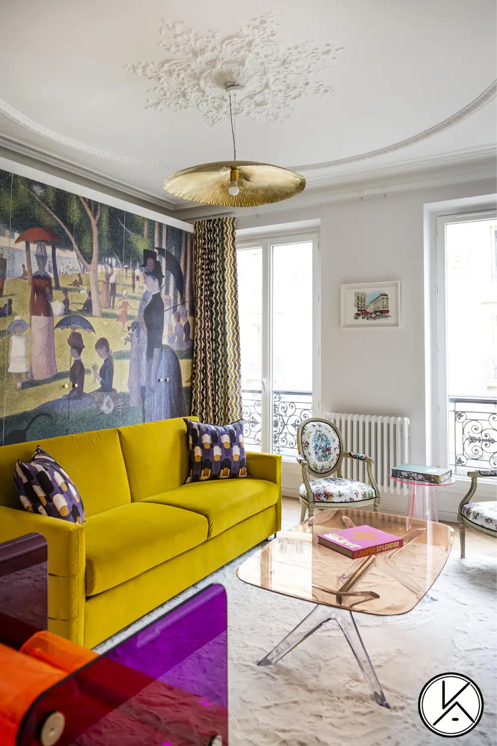 style emily in paris à paris canal saint martin1